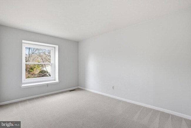 Building Photo - 9713 Waterline Dr