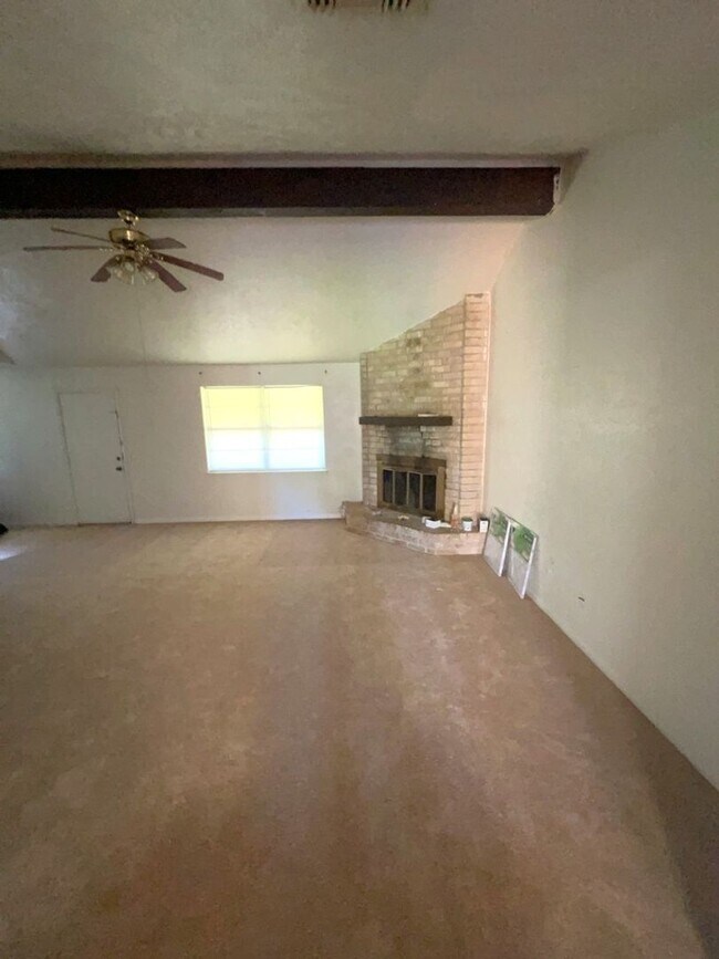 Building Photo - 14834 Keelby Dr