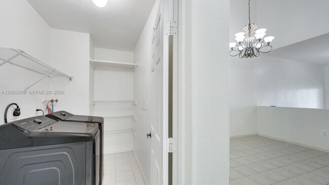 Building Photo - 1916 SE 23rd Ave