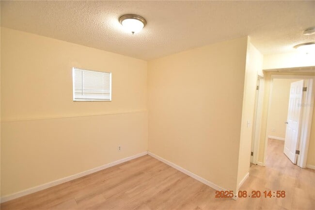 Building Photo - 1106 E Seneca Ave