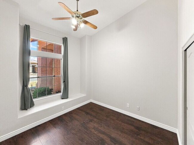 Building Photo - 4 Bedroom Home in the Heart of Ahwatukee for Rent