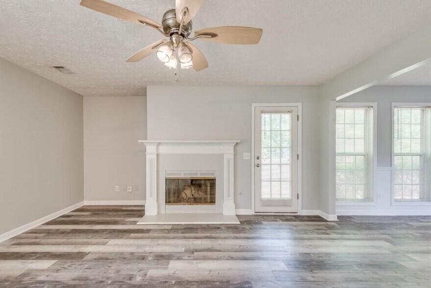 Building Photo - 3625 Palisade Park Dr