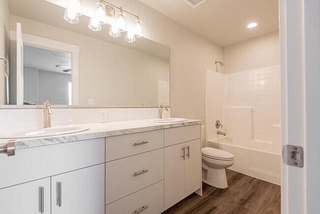 Building Photo - 305 Johnson Rd