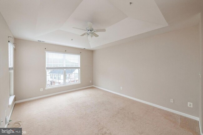 Building Photo - 25340 Lake Mist Square
