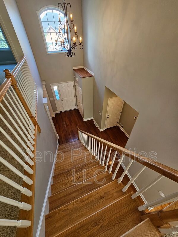 Building Photo - 5 Brighton Ct
