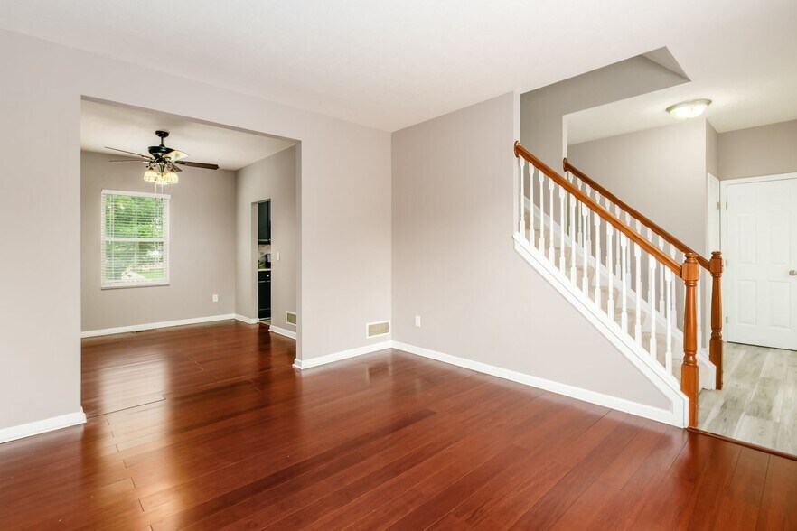 Building Photo - 1208 Briarshore Way