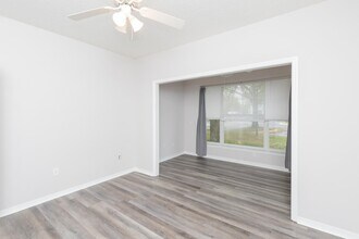 Building Photo - 24100 Harbour Vista Cir