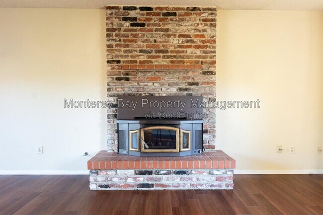 Building Photo - 27045 Meadows Rd
