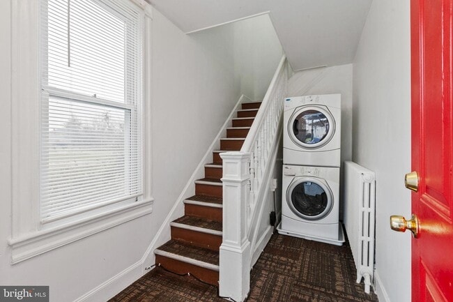 Building Photo - 27 E Bel Air Ave