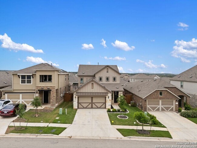 Building Photo - 2058 Egret Ave