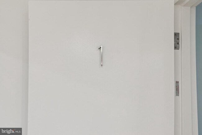 Building Photo - 1302 S 18th St