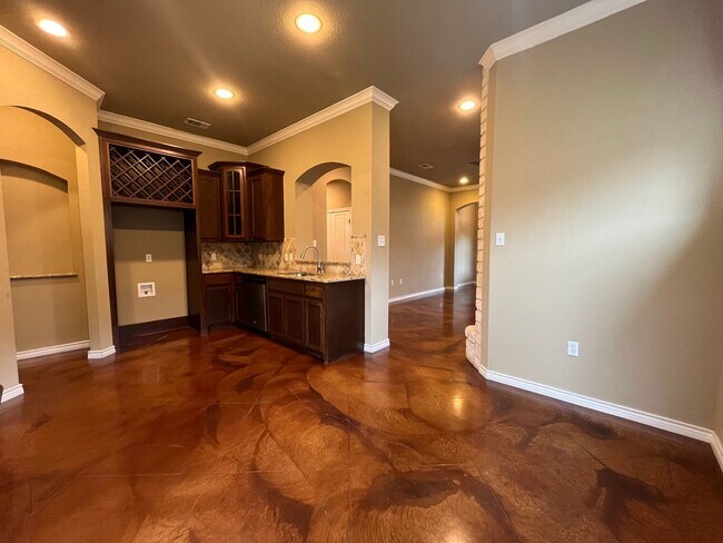 Building Photo - 3 Bedroom Single Family Home