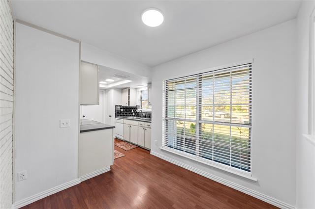 Building Photo - 3722 Hillsdale Ln