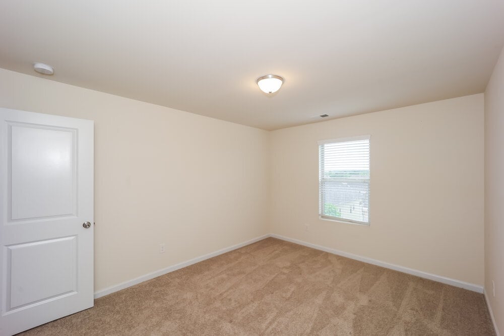 Building Photo - 380 Hamilton Pointe Dr