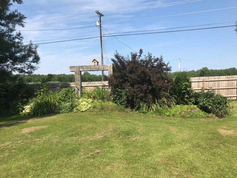 Backyard - 181 E Shore S