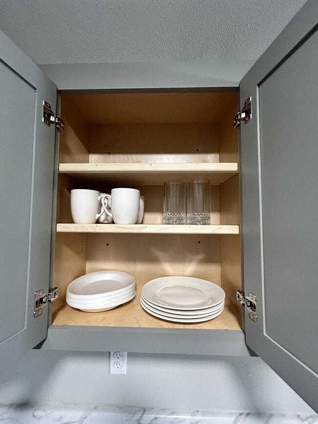 Building Photo - 110 W Main St