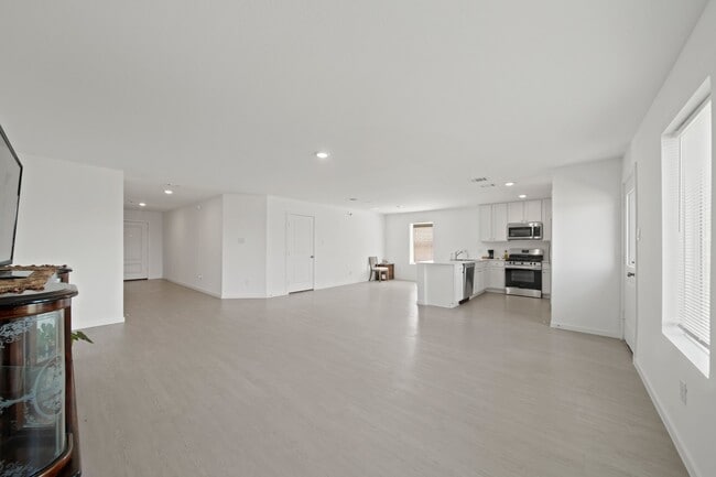 Building Photo - 2919 Summer Breeze Wy