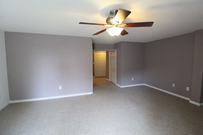 Building Photo - 1055 John Paul Jones Ln