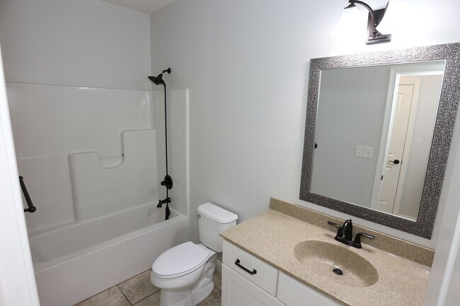 Building Photo - Ranch-style 3 Bedroom Lafayette Home!