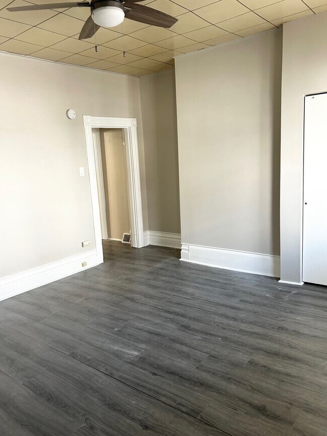 Building Photo - 427 Taylor St