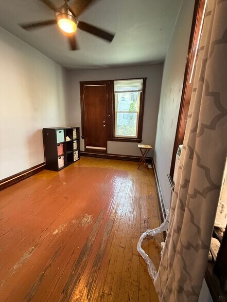 Building Photo - 1236 N Redfield St