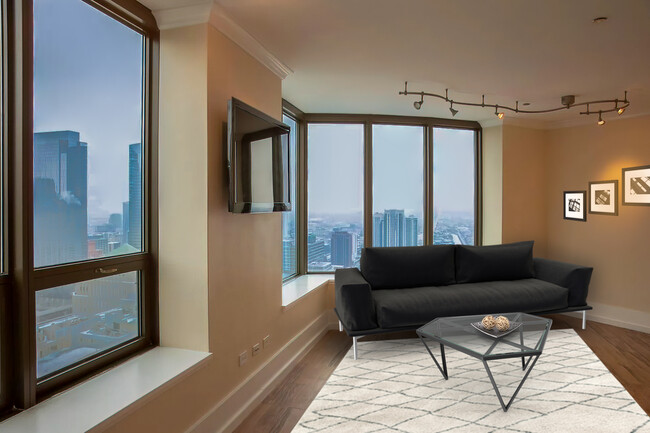 Building Photo - 400 N La Salle Dr