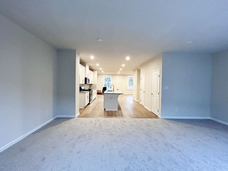 Building Photo - 119 Breckenridge Ct