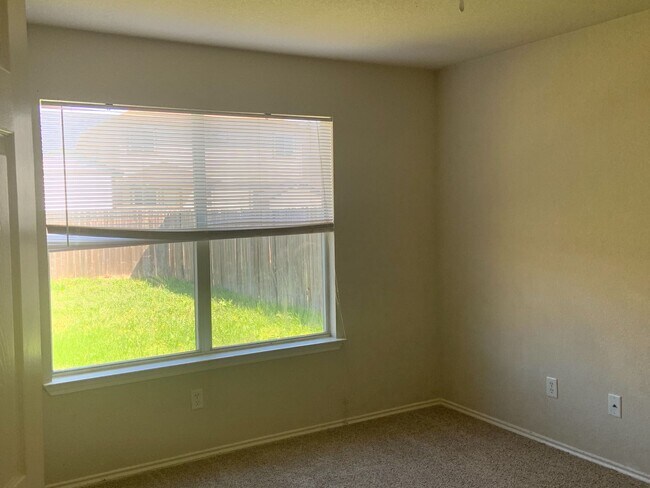 Building Photo - 4901 Donegal Bay Ct