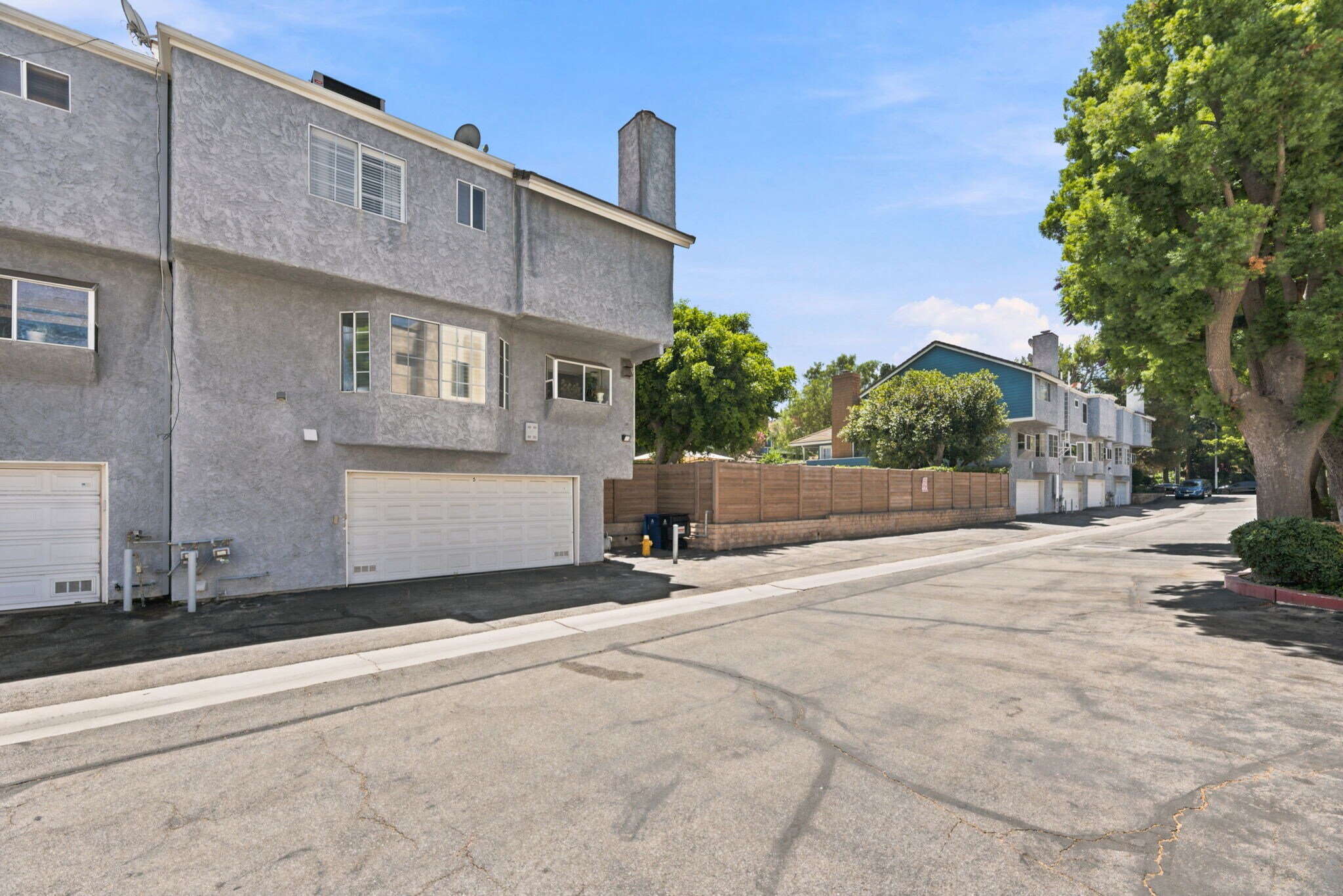 Building Photo - 18721 Hatteras St
