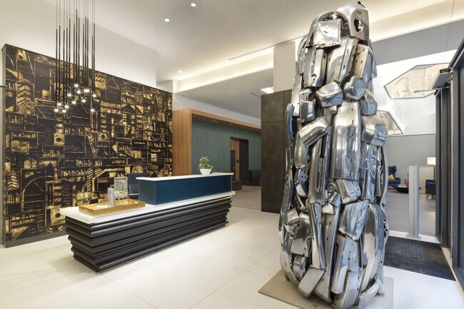 Building Photo - 479 Canal St