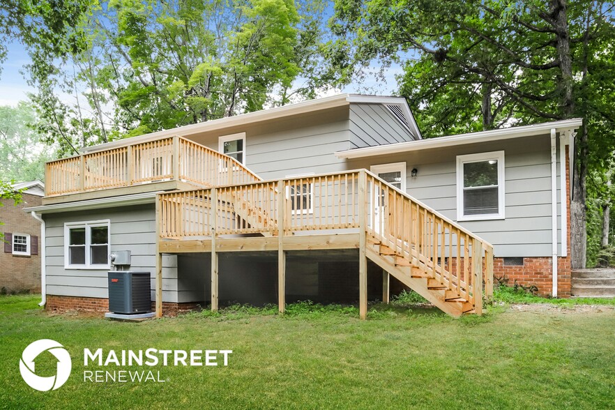 Building Photo - 307 Pendleton Dr