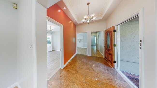 Building Photo - *** Gorgeous 4 bed 3 bath Single Family Ho...