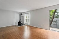 Building Photo - 4020 Holland Ave