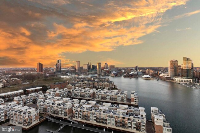 Building Photo - 100 Harborview Dr