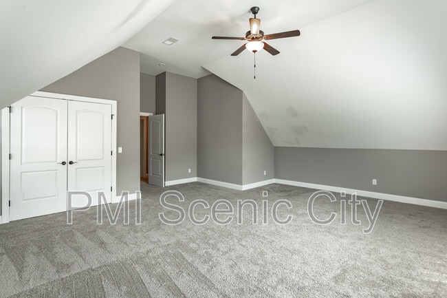 Building Photo - 7725 Peppertree Dr