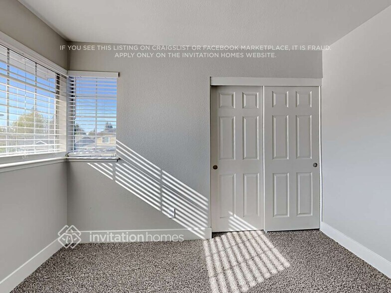 Building Photo - 621 Hovey Way