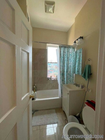 Building Photo - 1185 Commonwealth Ave