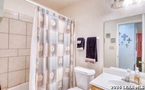 Building Photo - 622 S Oak St