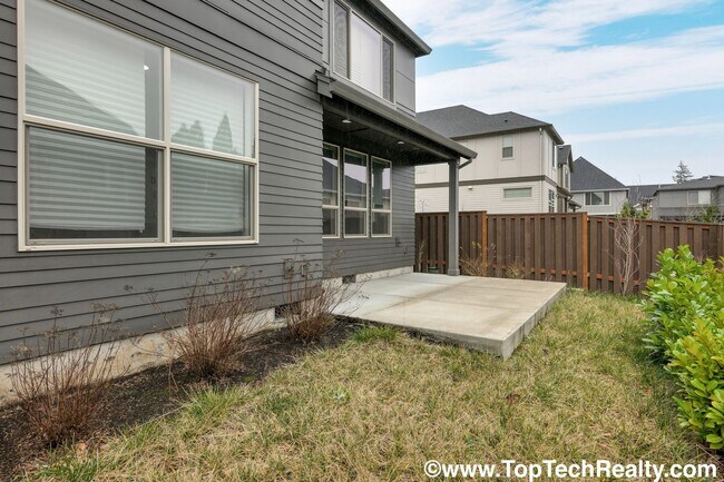 Building Photo - 4233 NW Woodgate Ave