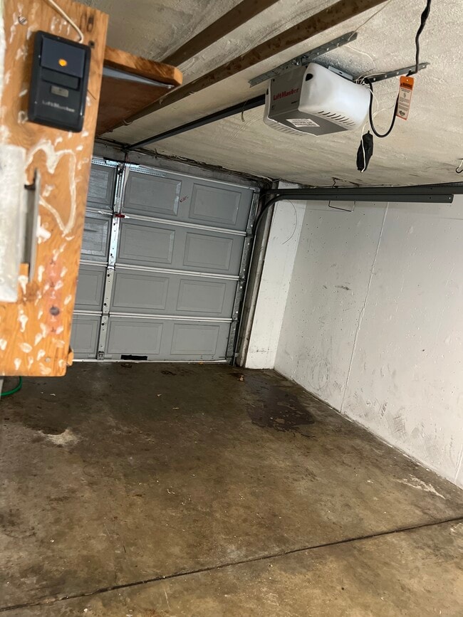 Building Photo - 1515 Benner St