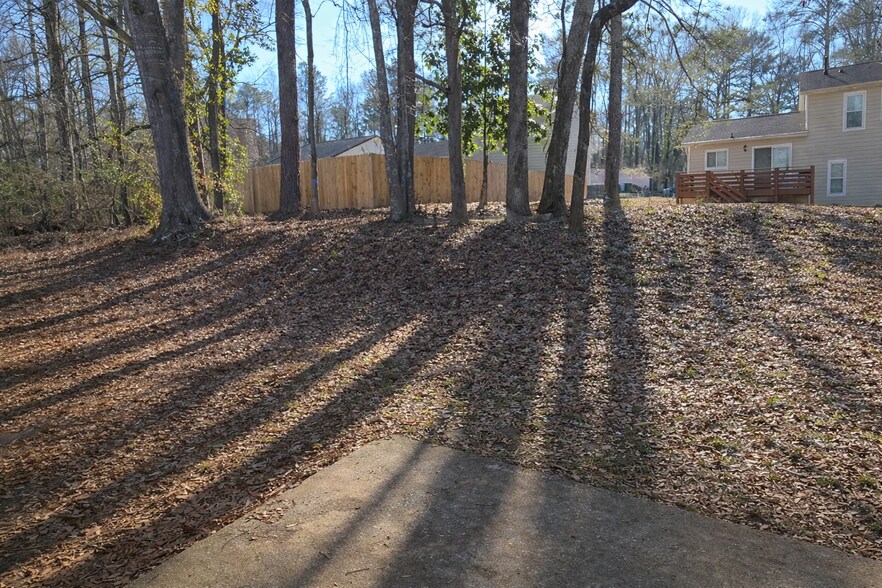 Building Photo - 5666 La Fleur Trl