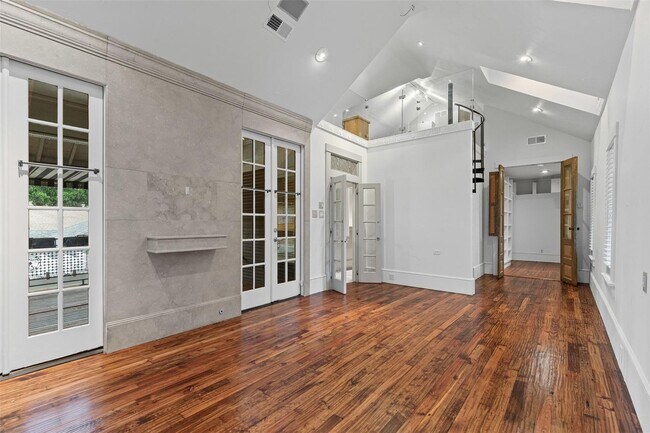 Building Photo - 5609 Vickery Blvd