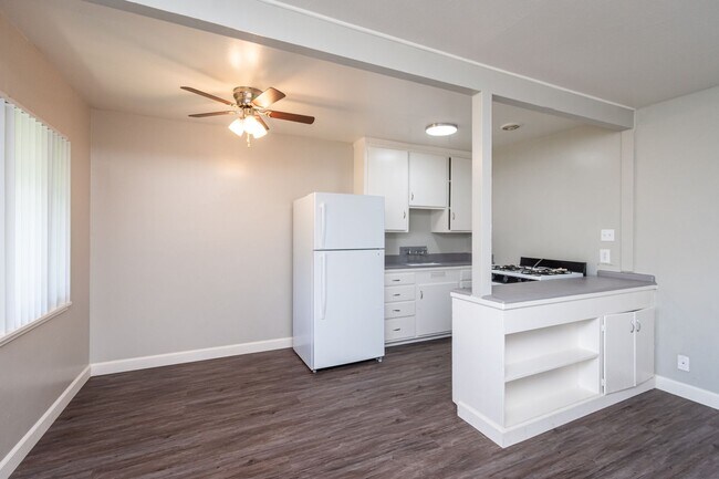 Interior Photo - Castle Garden Apartments