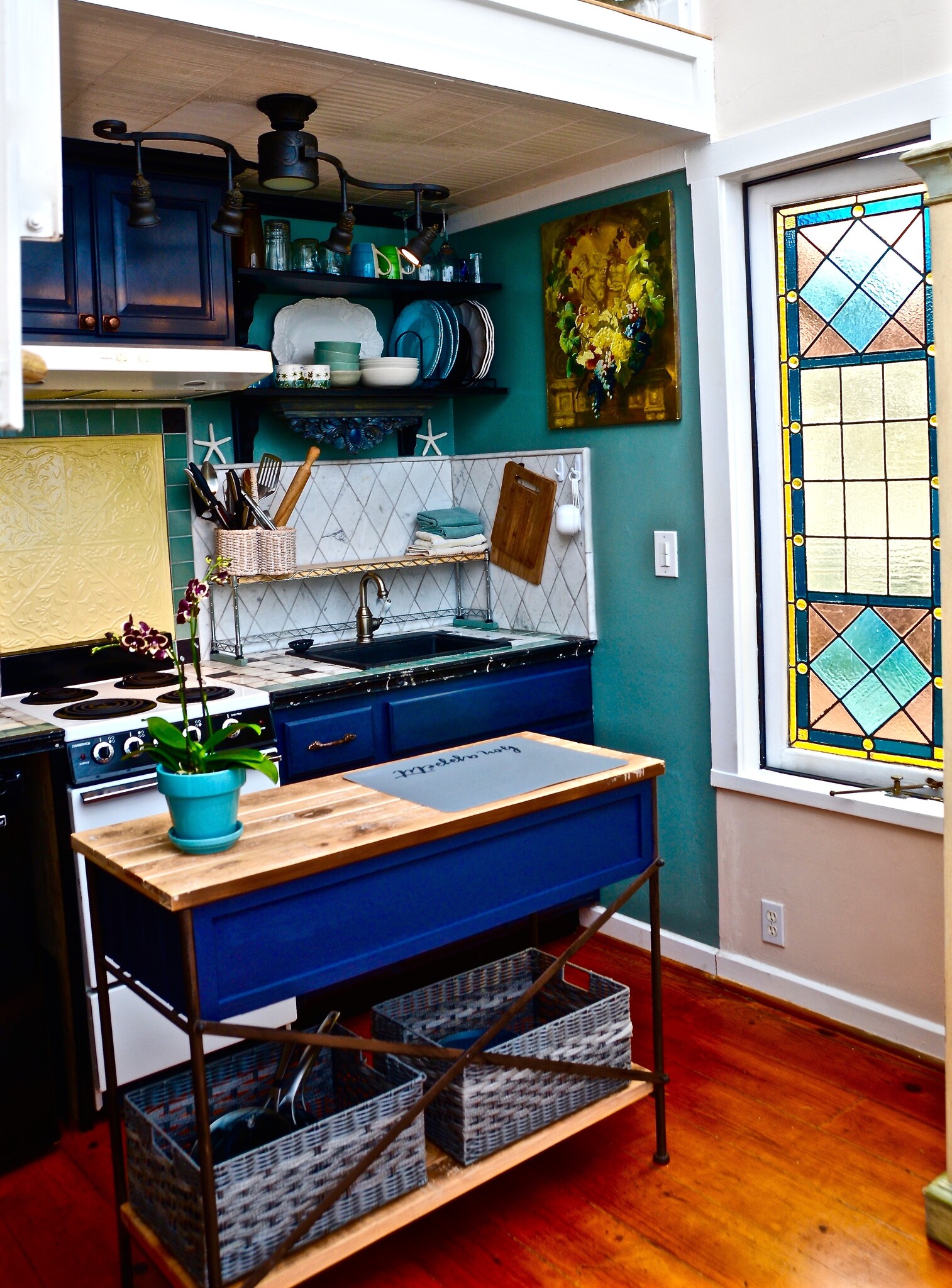 Kitchen - 137 4th St