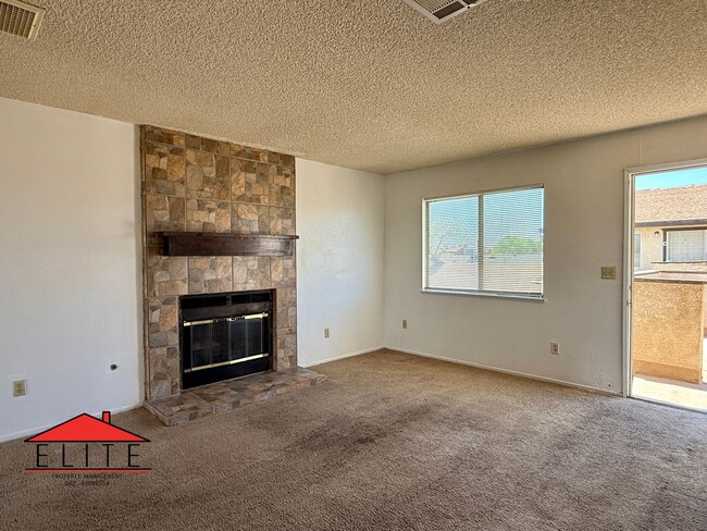Building Photo - 924AT