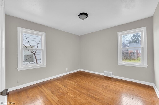 Building Photo - 21303 Kenyon Dr