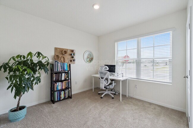 Building Photo - 5825 Arboretum St