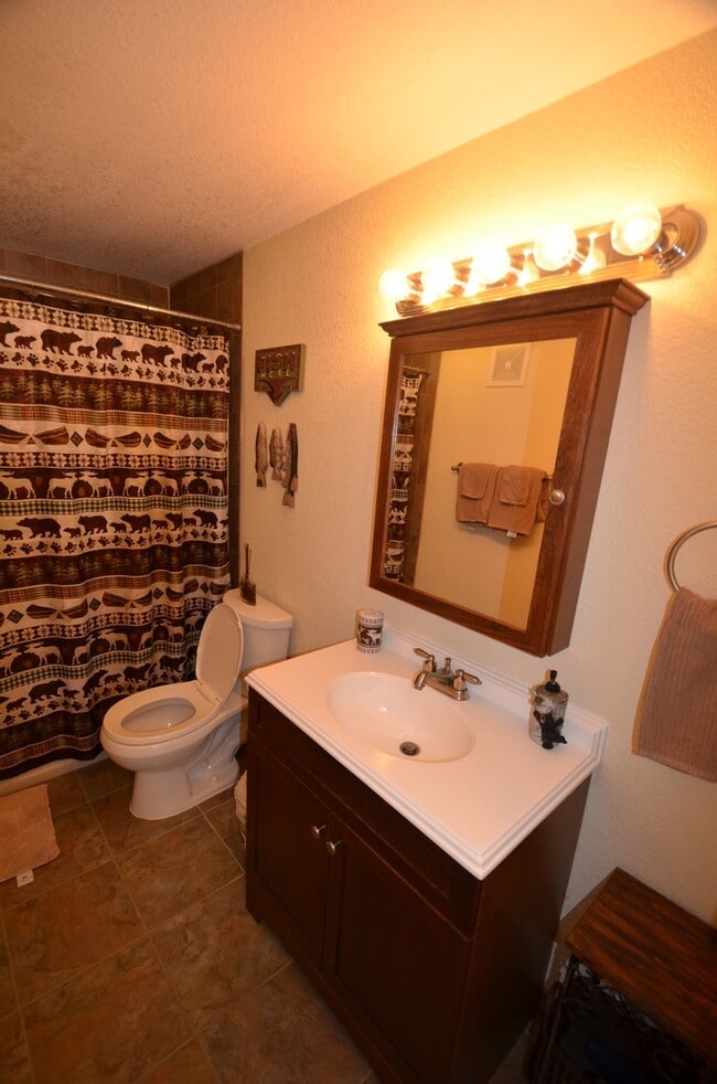 Building Photo - 410 Tenderfoot St