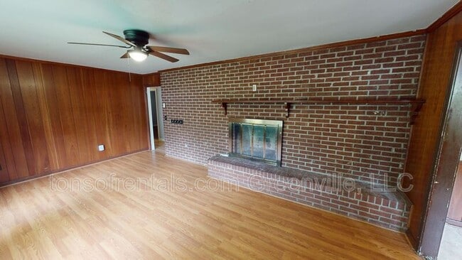 Building Photo - 20 Blakely Ave
