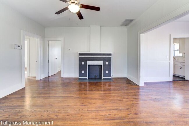 Building Photo - Charming 3/1 Near TU! Make this your new home!